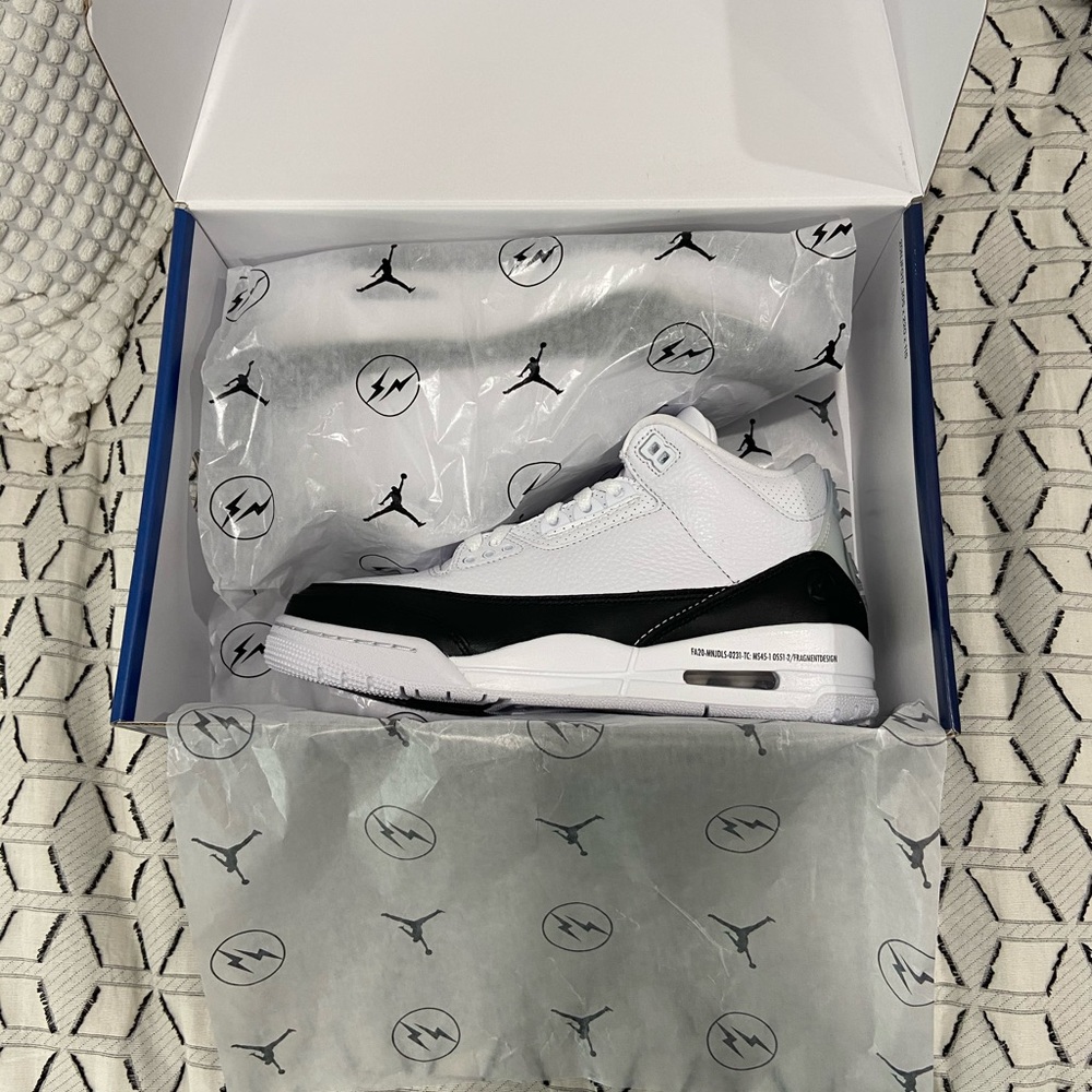 Air Jordan 3 retro SP x fragment